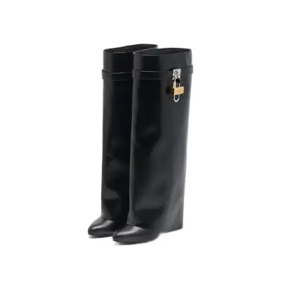 Givenchy Alternative Boots in