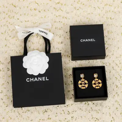 Chanel Alternative Chanel in Blue