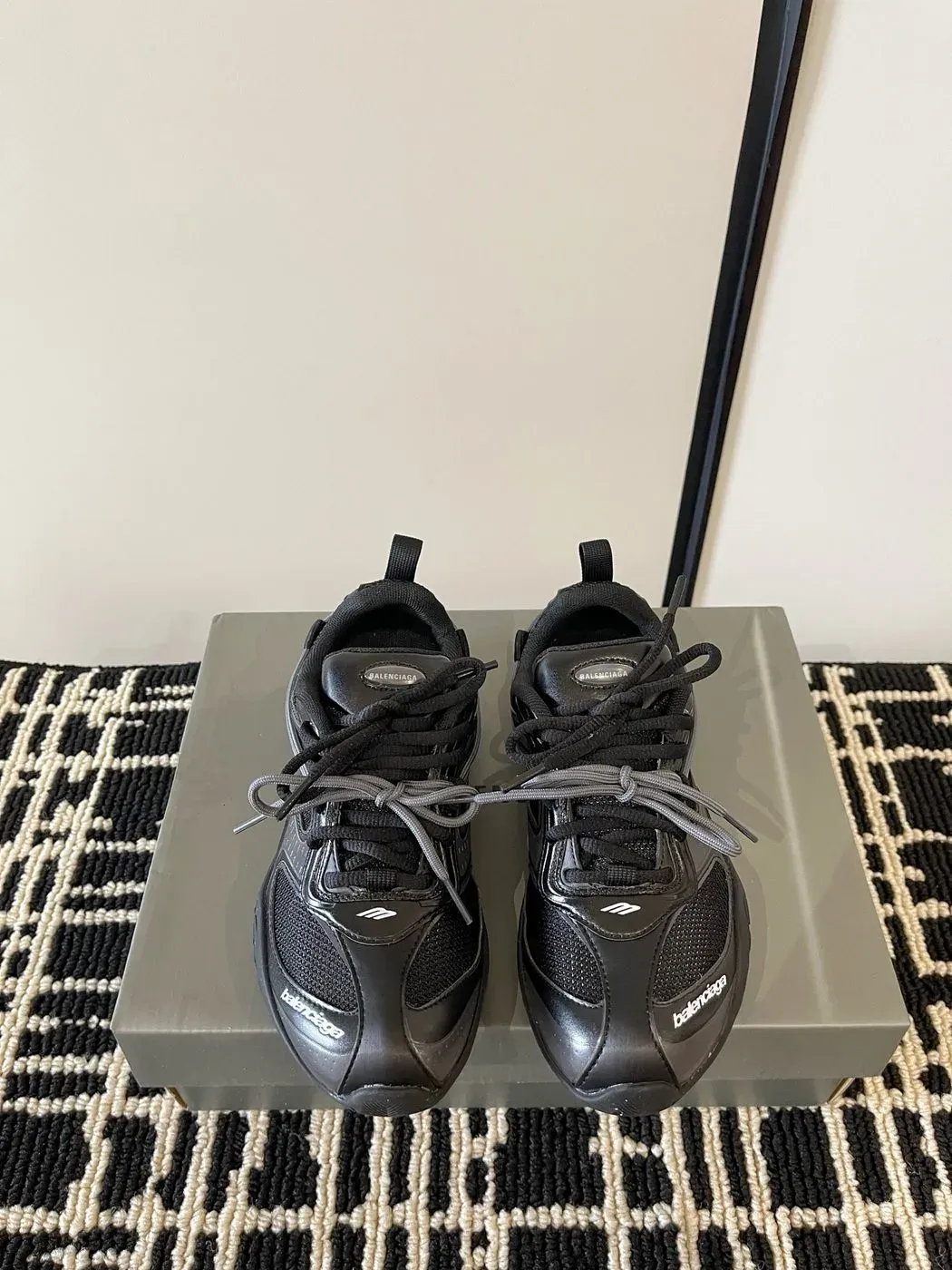 Balenciaga Alternative Monday Ultra Trainer in Black