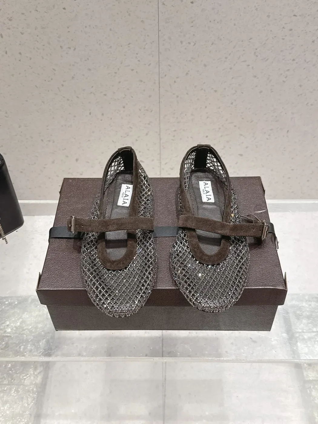 Alaïa Alternative Thong Ballet Sandal in Grey