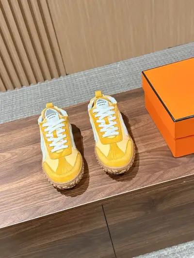 Hermès Alternative Medor Sneakers in თეთრი