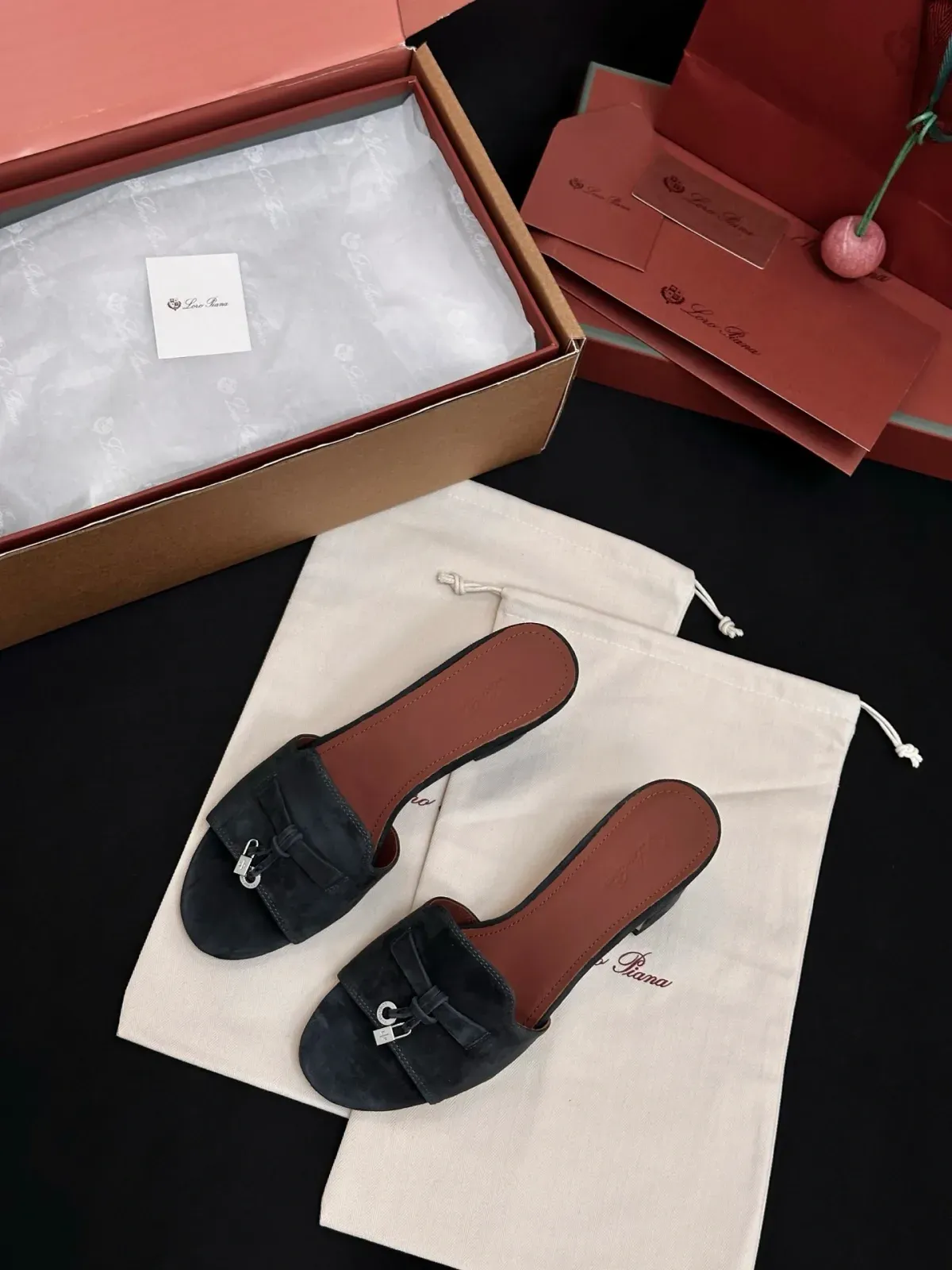 Loro Piana Alternative Tassel Mule Heels in ნაცრისფერი