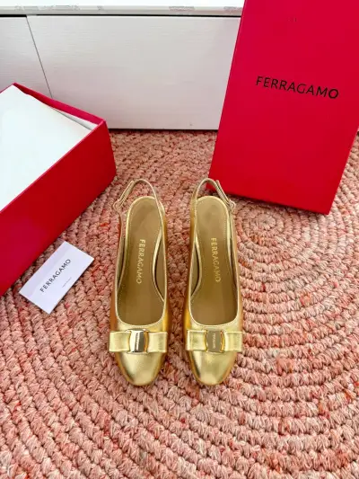 Salvatore Ferragamo Alternative Ferragamo Vara Mary Jane Loafers in