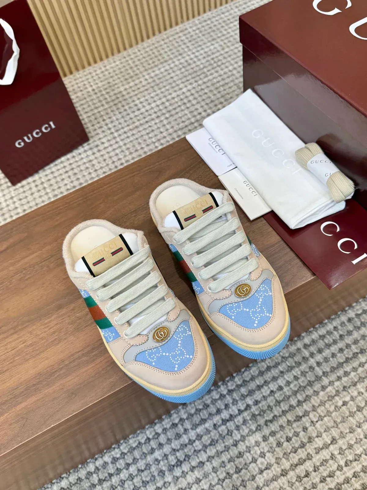 Gucci Alternative Screener Mule Slides in ლურჯი