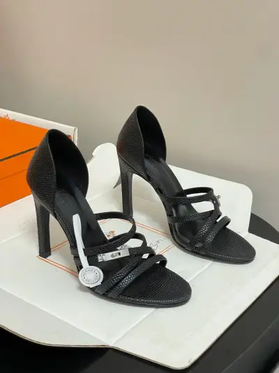 Hermès Alternative Lipstick Kelly Sandals in