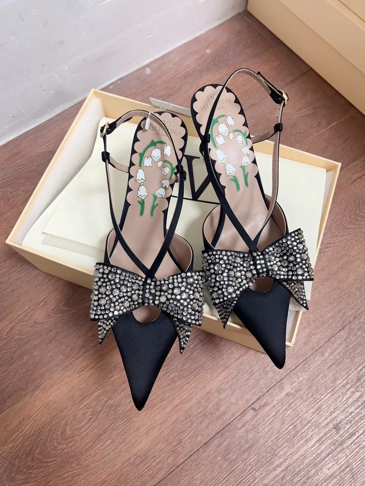 Valentino Alternative blingbling in ვარდისფერი