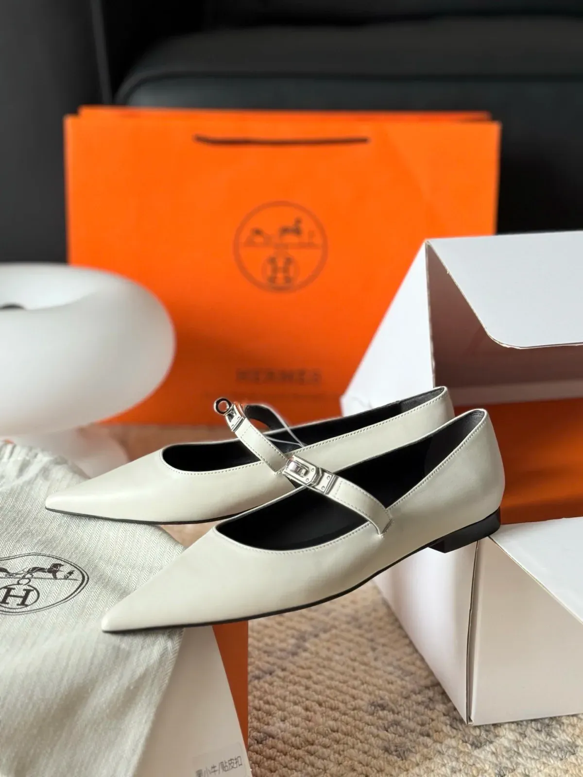 Hermès Alternative Kiara Pointed Heels in 