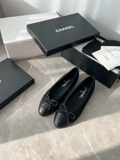 Chanel Alternative Classic Black Ballet Flats in შავი