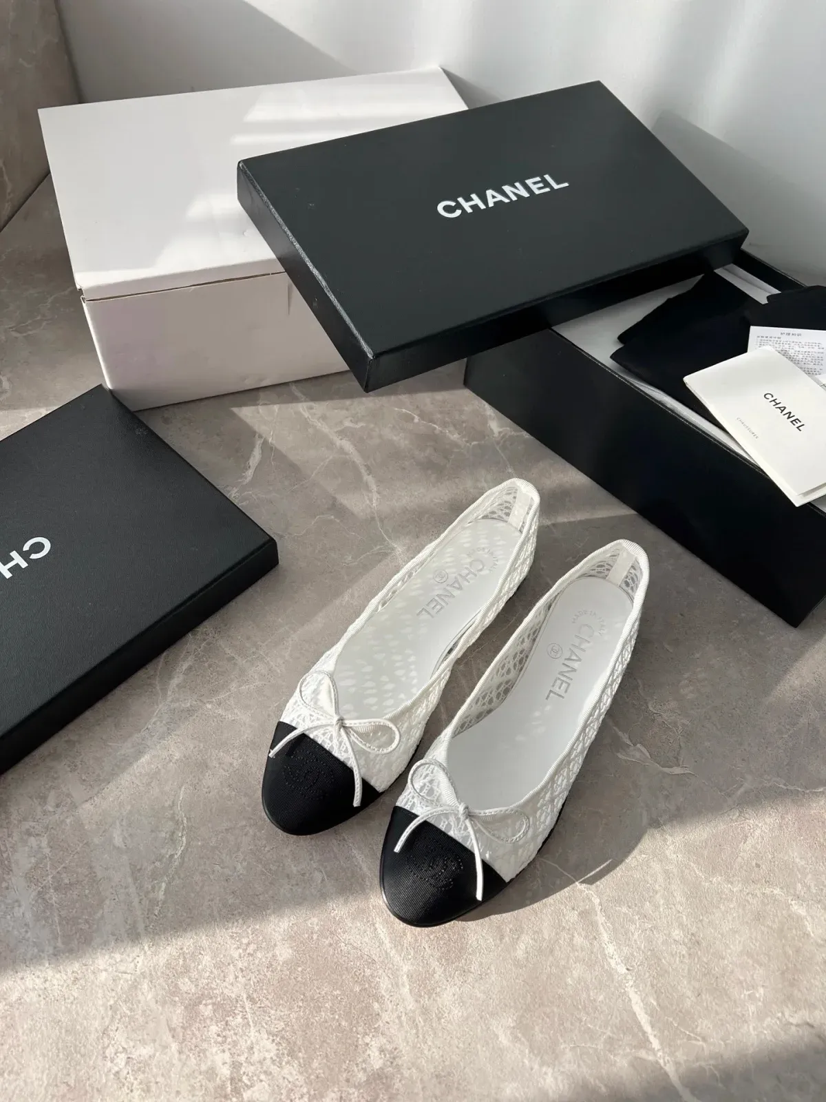 Chanel Alternative Shoes in თეთრი