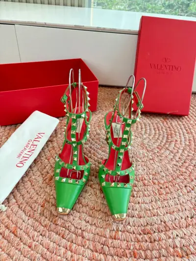Valentino Alternative VLOGO in