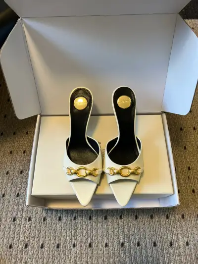 Saint Laurent Alternative Ysl in