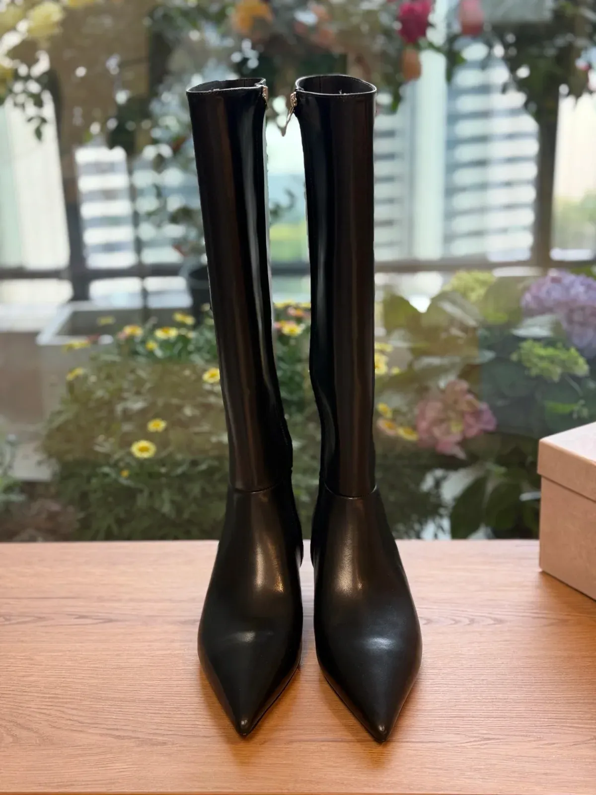 Jimmy Choo Alternative arrival in 