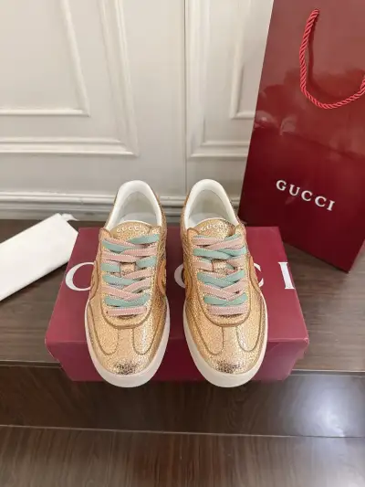 Gucci Alternative Interlocking in