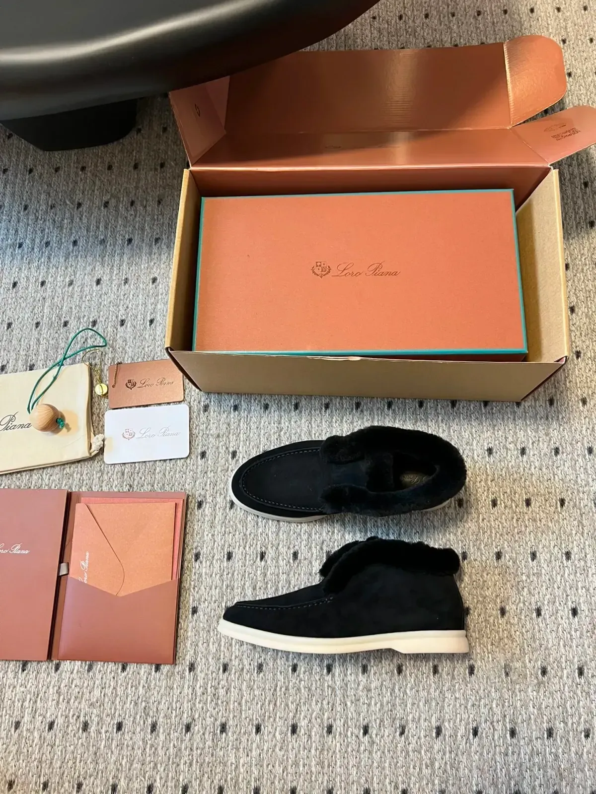 Loro Piana Alternative Nanpa in 