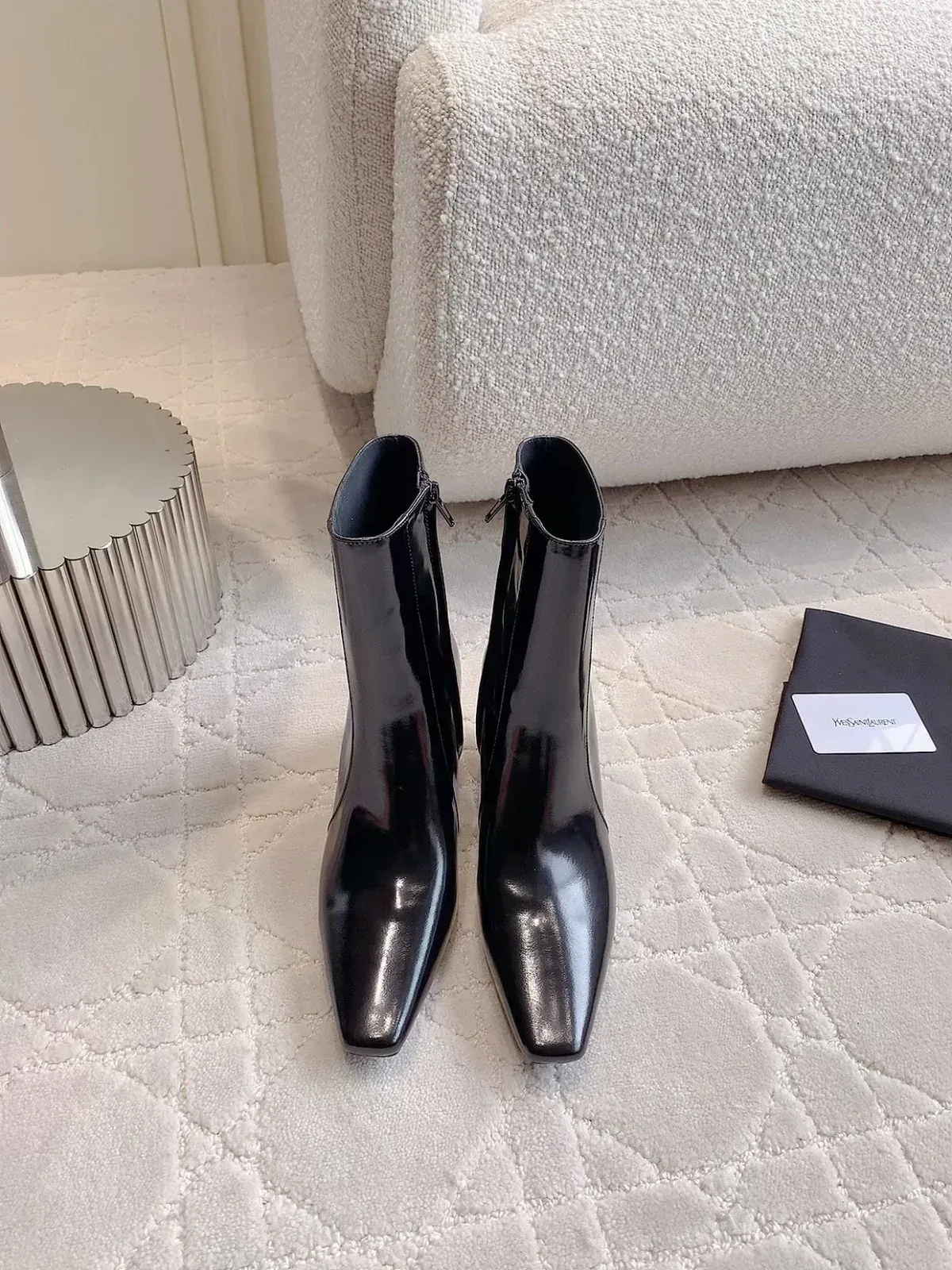 Saint Laurent Alternative YSL in 
