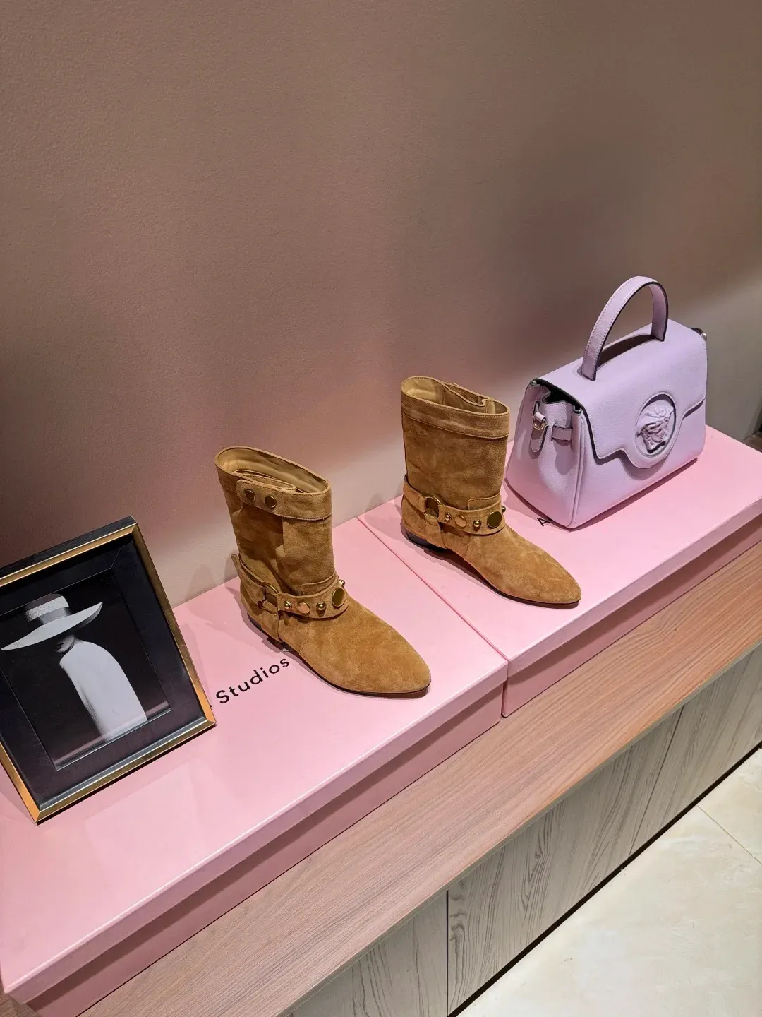 Isabel Marant Alternative Isbel in 