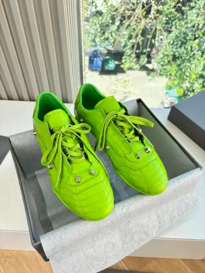 Balenciaga Alternative Sport Sneakers in ვარდისფერი