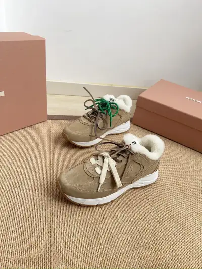 Miu Miu Alternative New Balance Sneakers in Orange