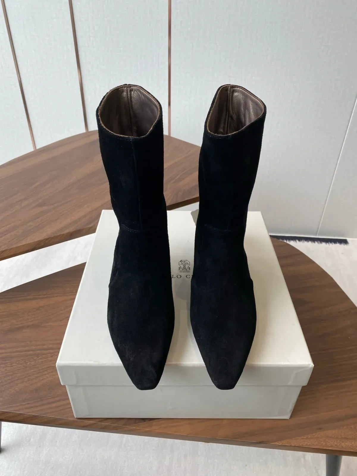 Brunello Cucinelli Alternative Pointed Ankle Boots in ბეჟი