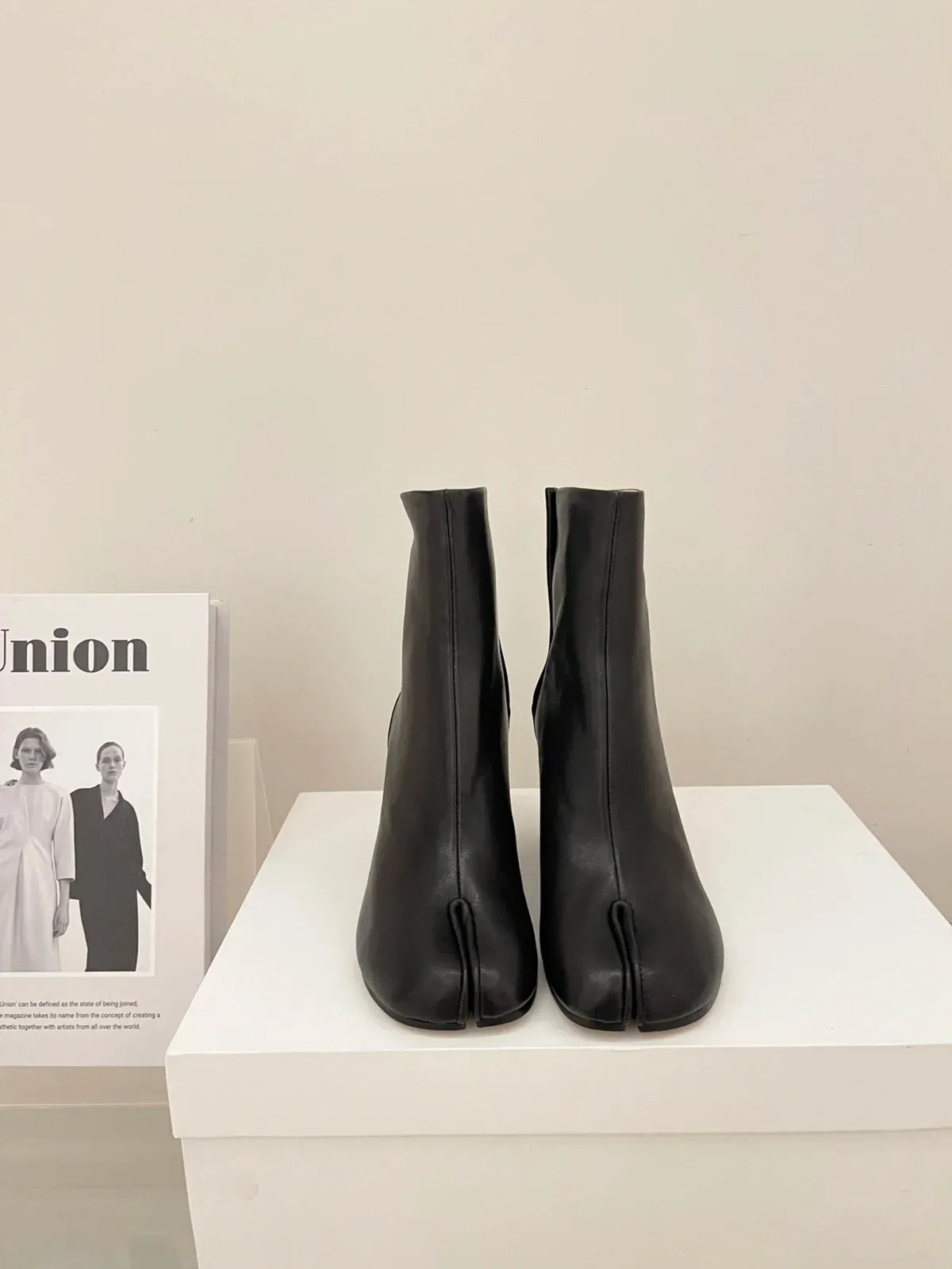Maison Margiela Alternative tabi in 