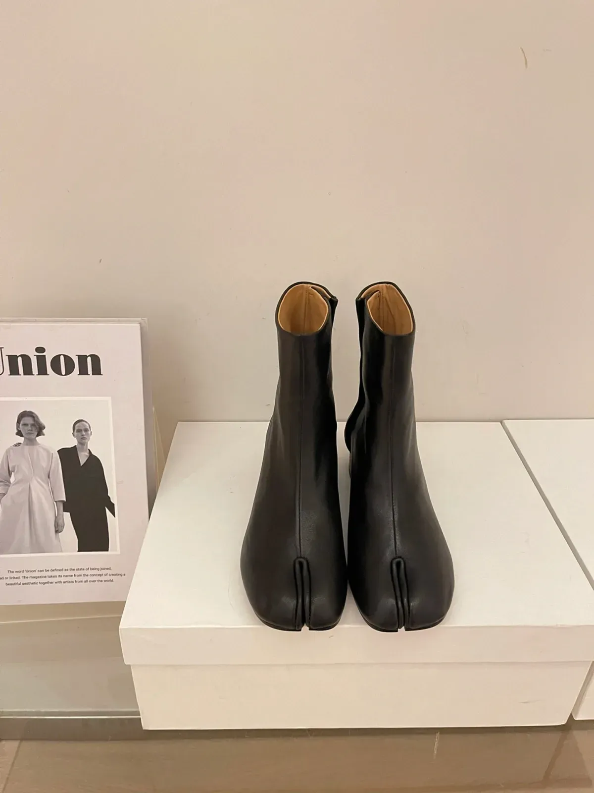 Maison Margiela Alternative tabi in 