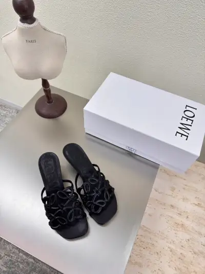 Loewe Alternative Kitten Heel Mesh Slides in შავი