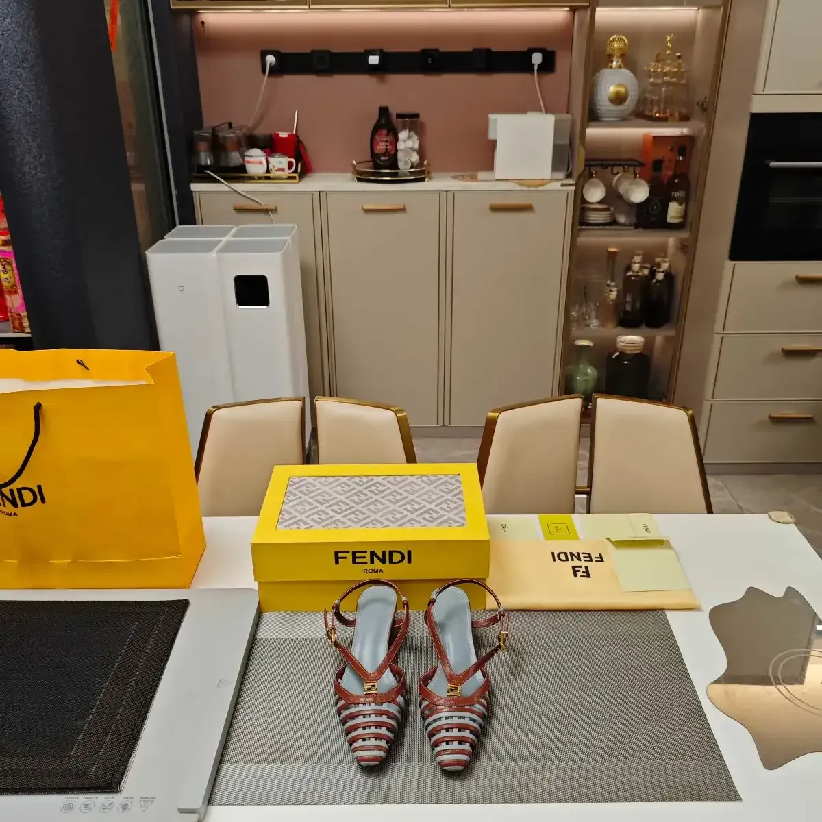 Fendi Alternative blingbling in 