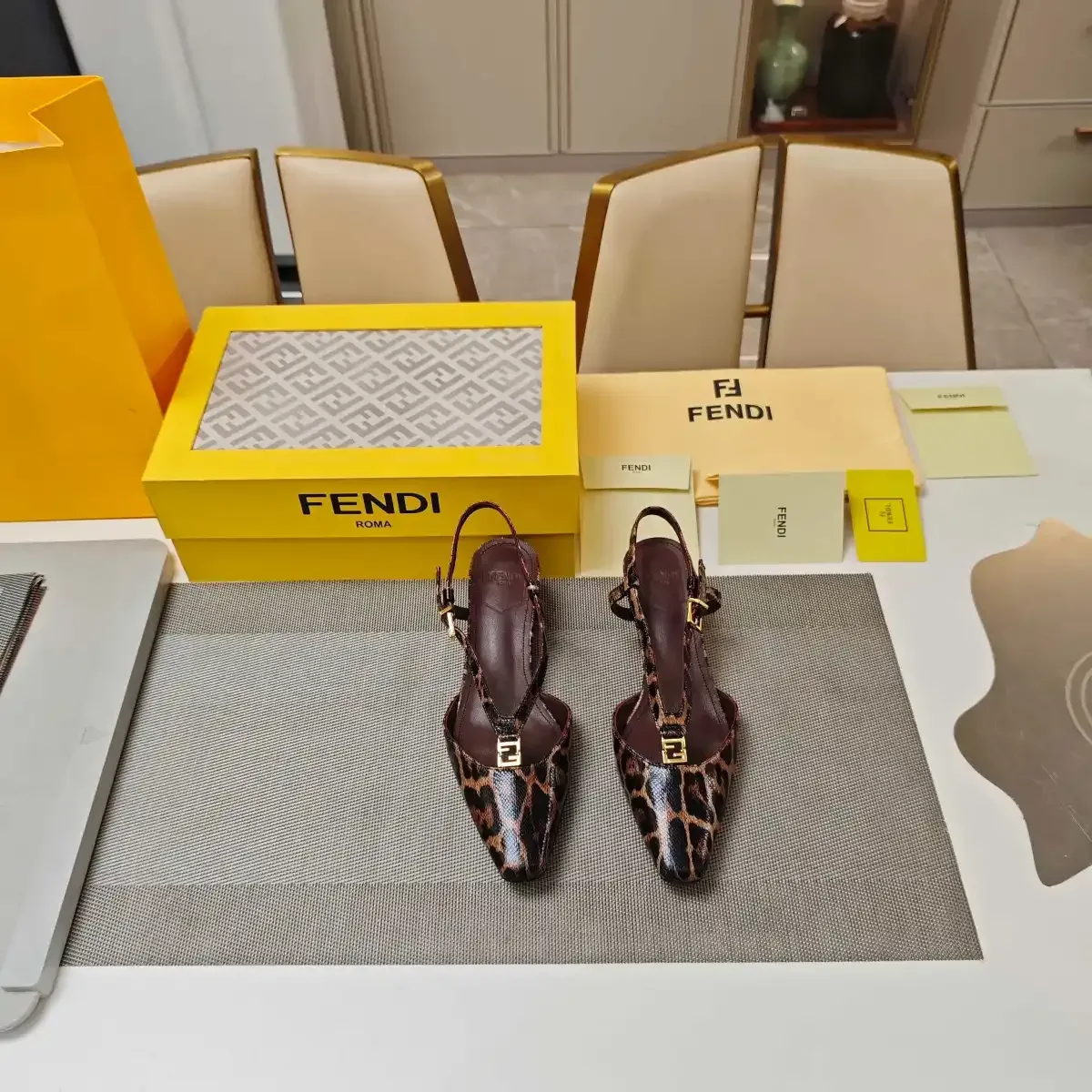 Fendi Alternative blingbling in 