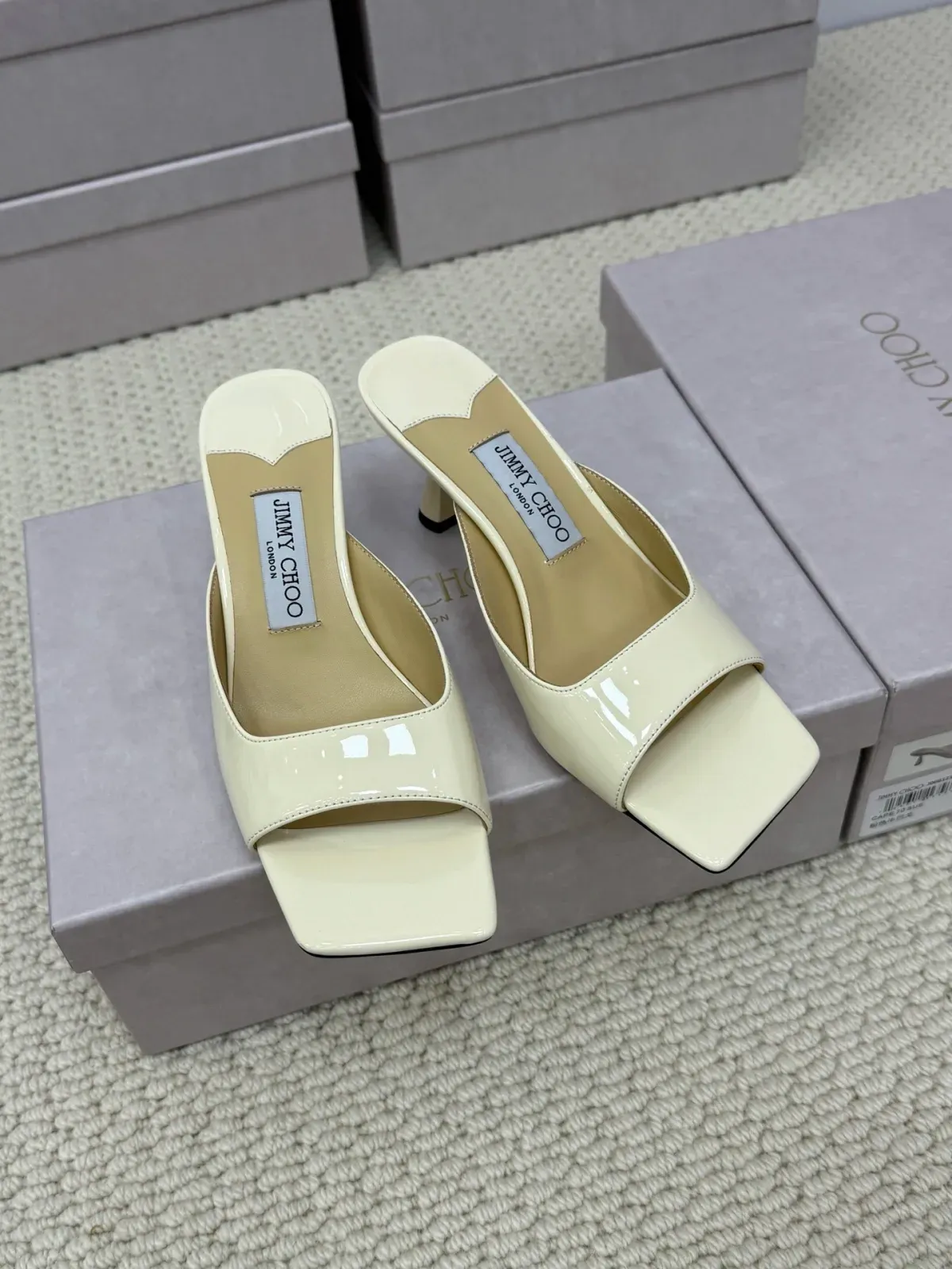 Jimmy Choo Alternative arrival in 