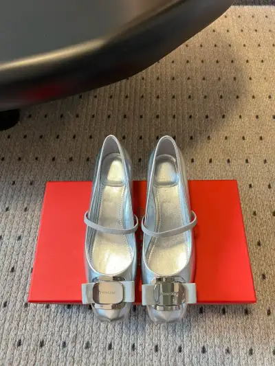 Salvatore Ferragamo Alternative Ferragamo Gancini Ballet Flats in