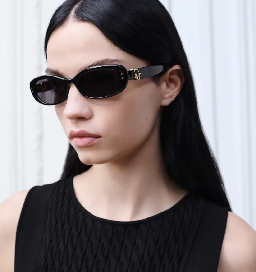 Dior Alternative Oblique Sunglasses in შავი