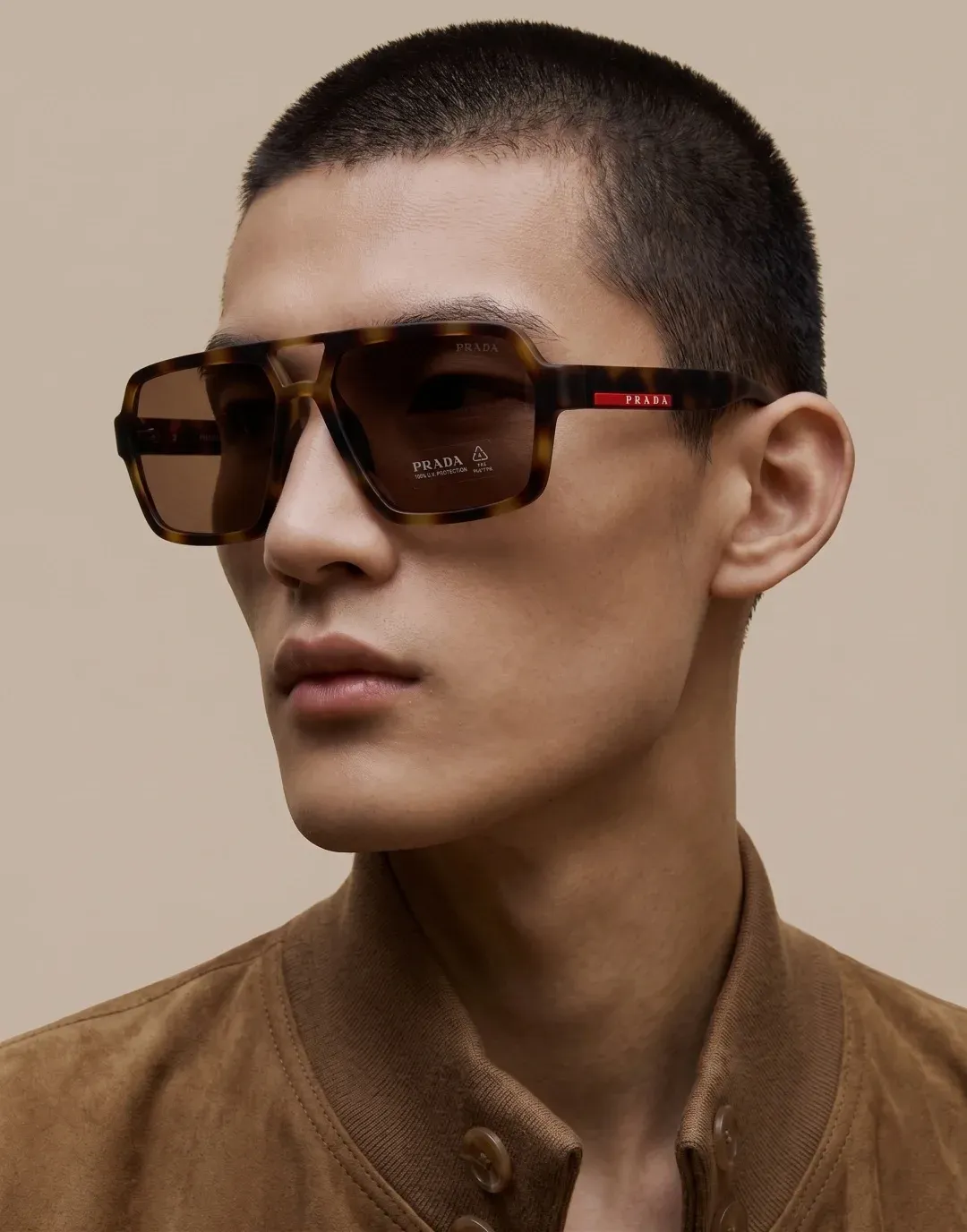 Prada Alternative Red Label Sunglasses in წითელი