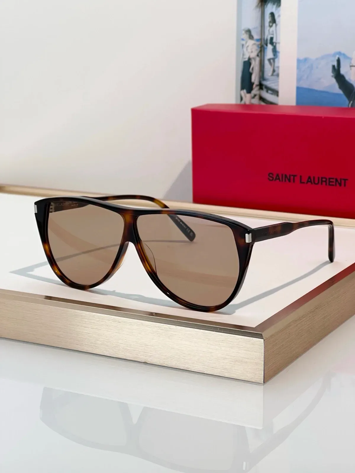 Saint Laurent Alternative Classic Sunglasses in 