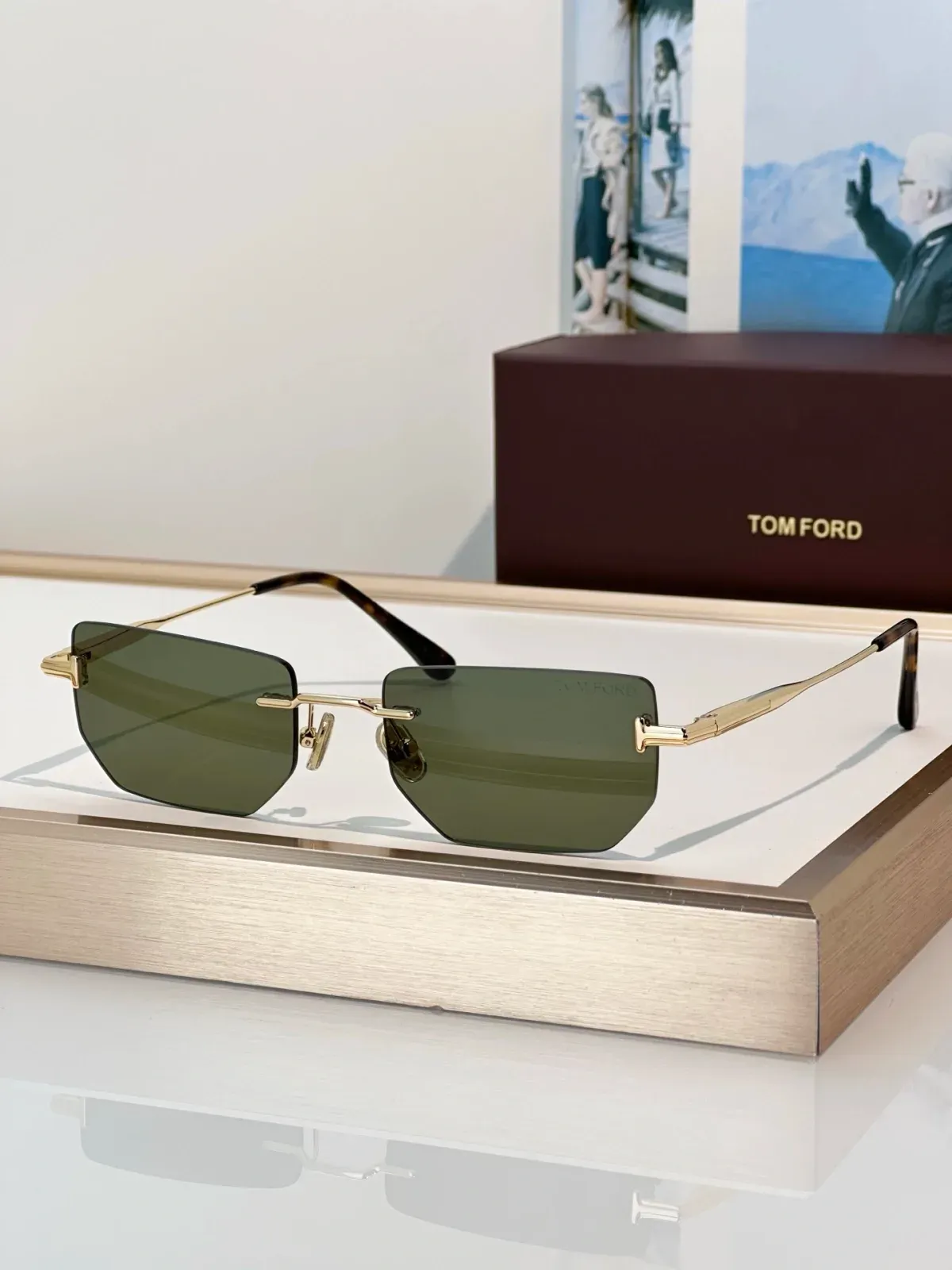 Tom Ford Alternative Sunglasses in 