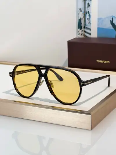 Tom Ford Alternative Sunglasses in