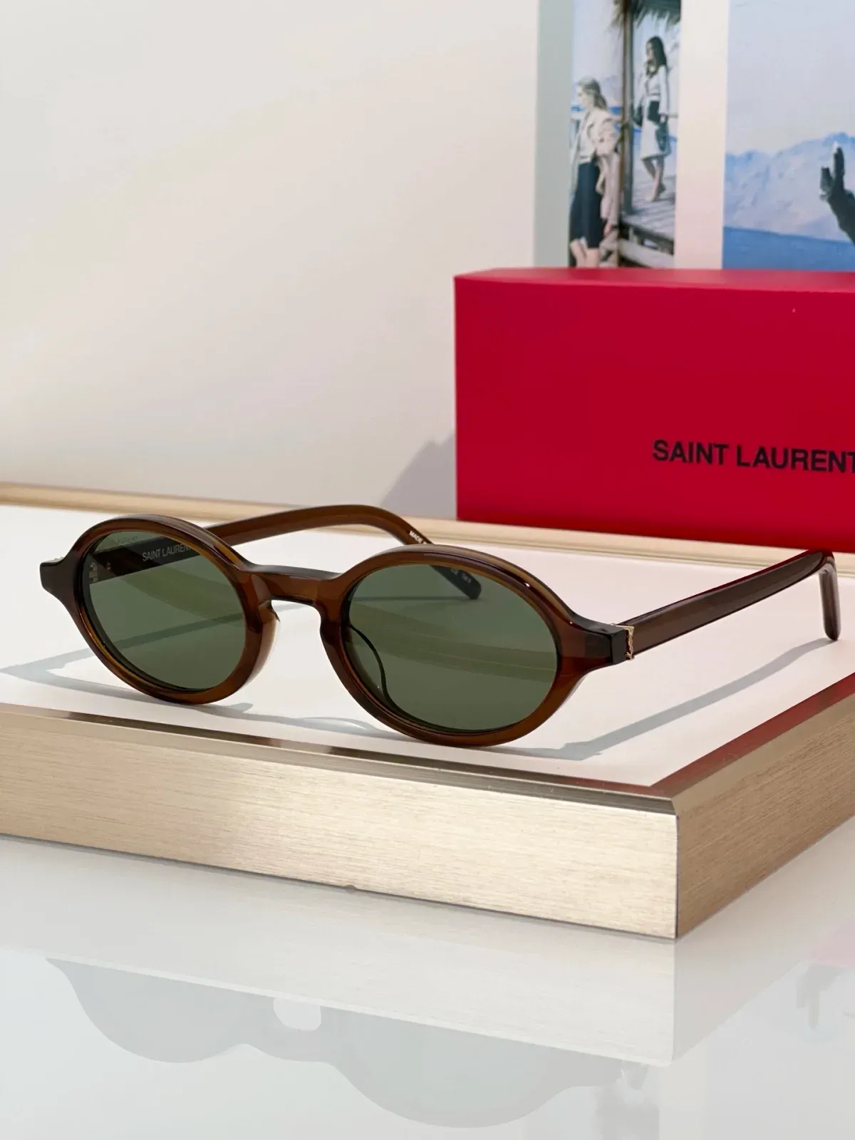 Saint Laurent Alternative Sunglasses in შავი