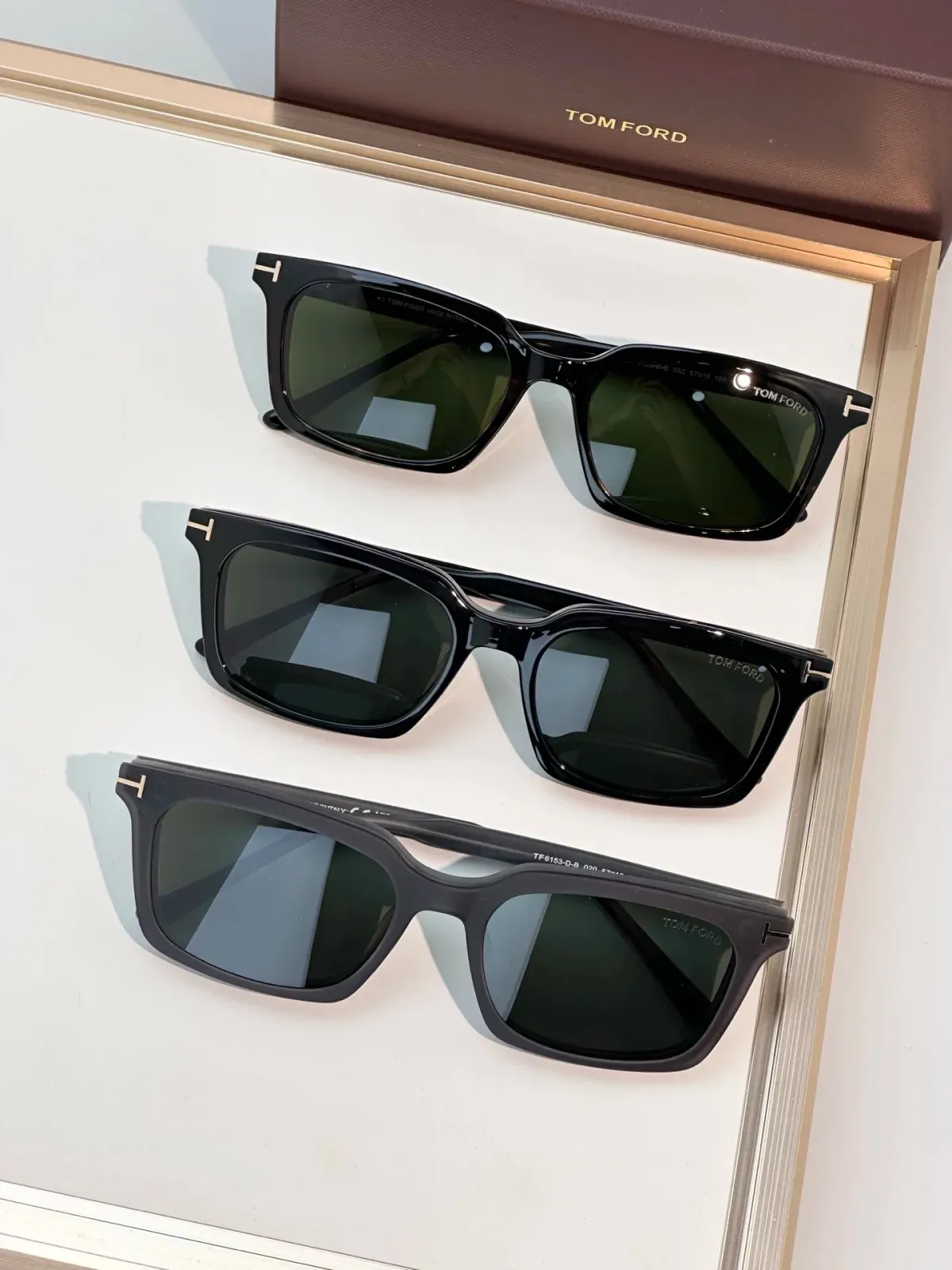 Tom Ford Alternative Signature Sunglasses in 