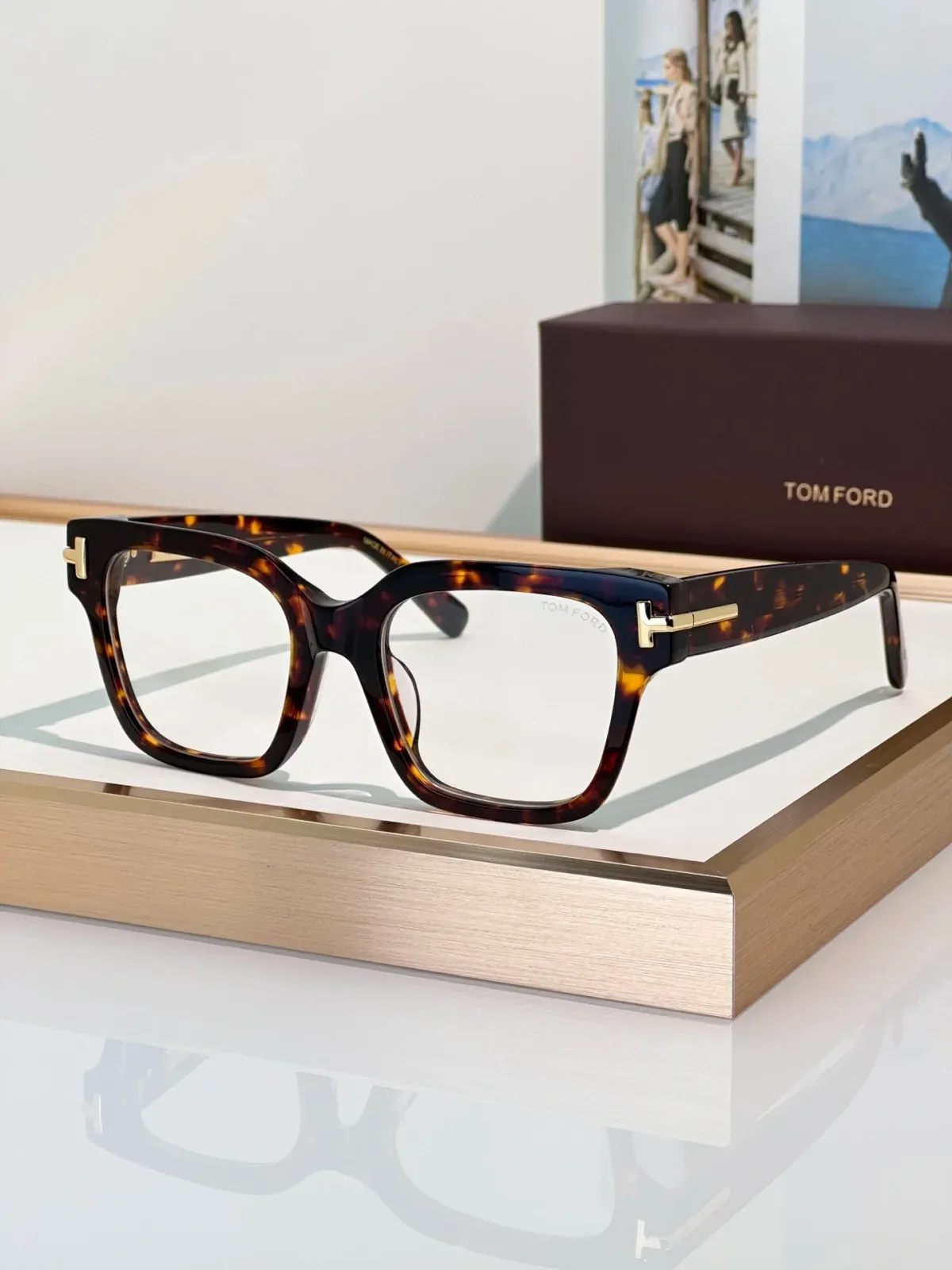 Tom Ford Alternative Modern Sunglasses in 