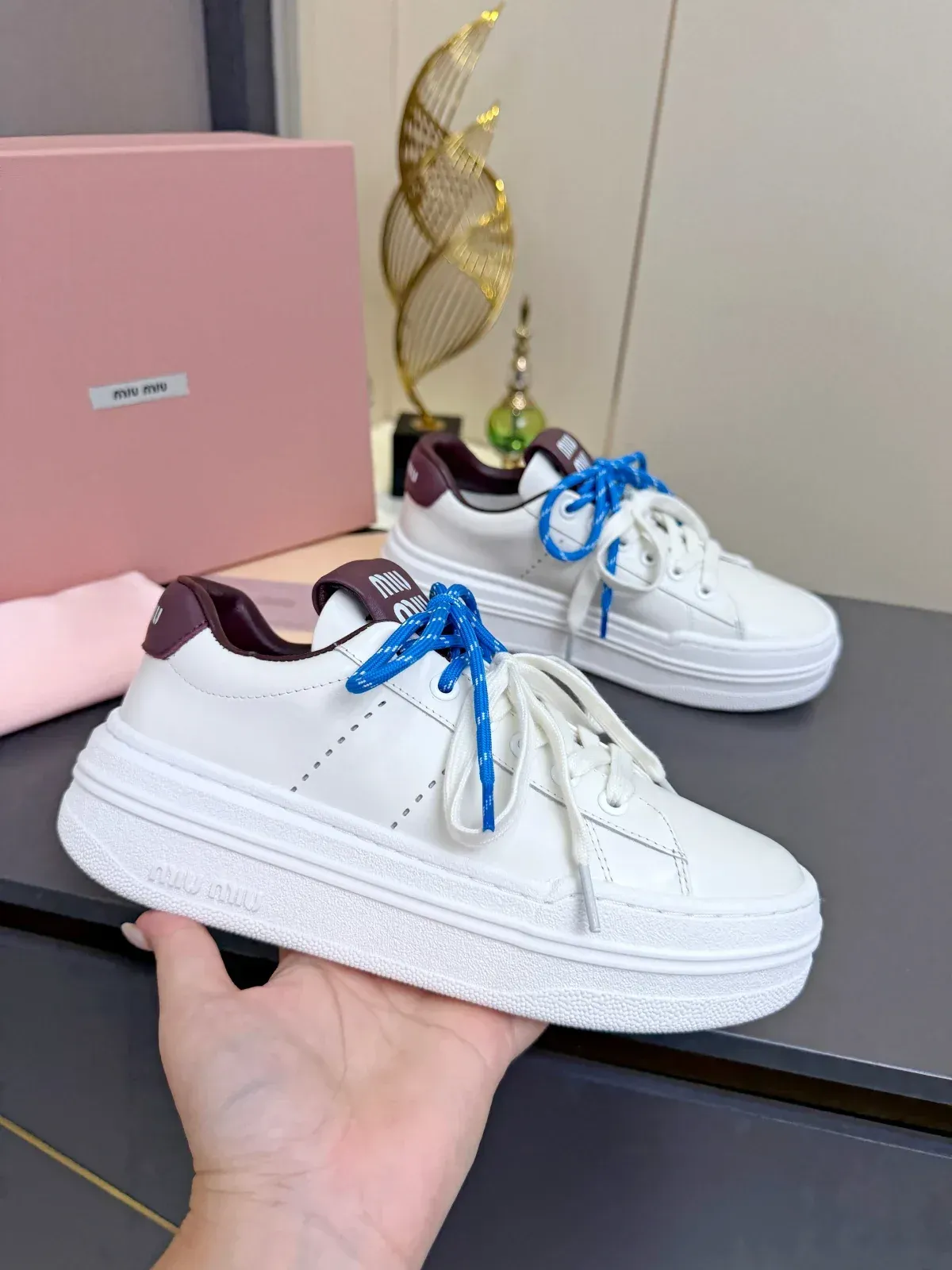 Miu Miu Alternative Platform Sneakers in თეთრი