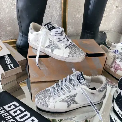 Golden Goose Alternative Superstar Sneakers in ვერცხლისფერი