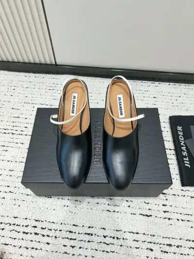 Jil Sander Alternative Colorblock Mary Jane Mule in შავი