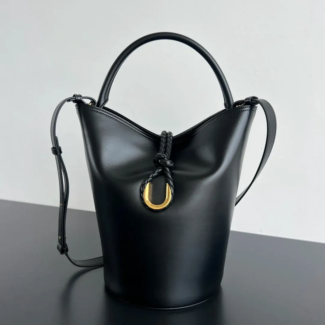 Bottega Veneta Alternative Liberta Bucket Bag in 