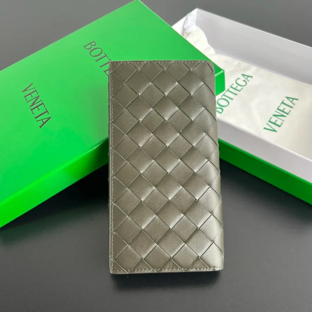 Bottega Veneta Alternative Men's Bifold Wallet in 