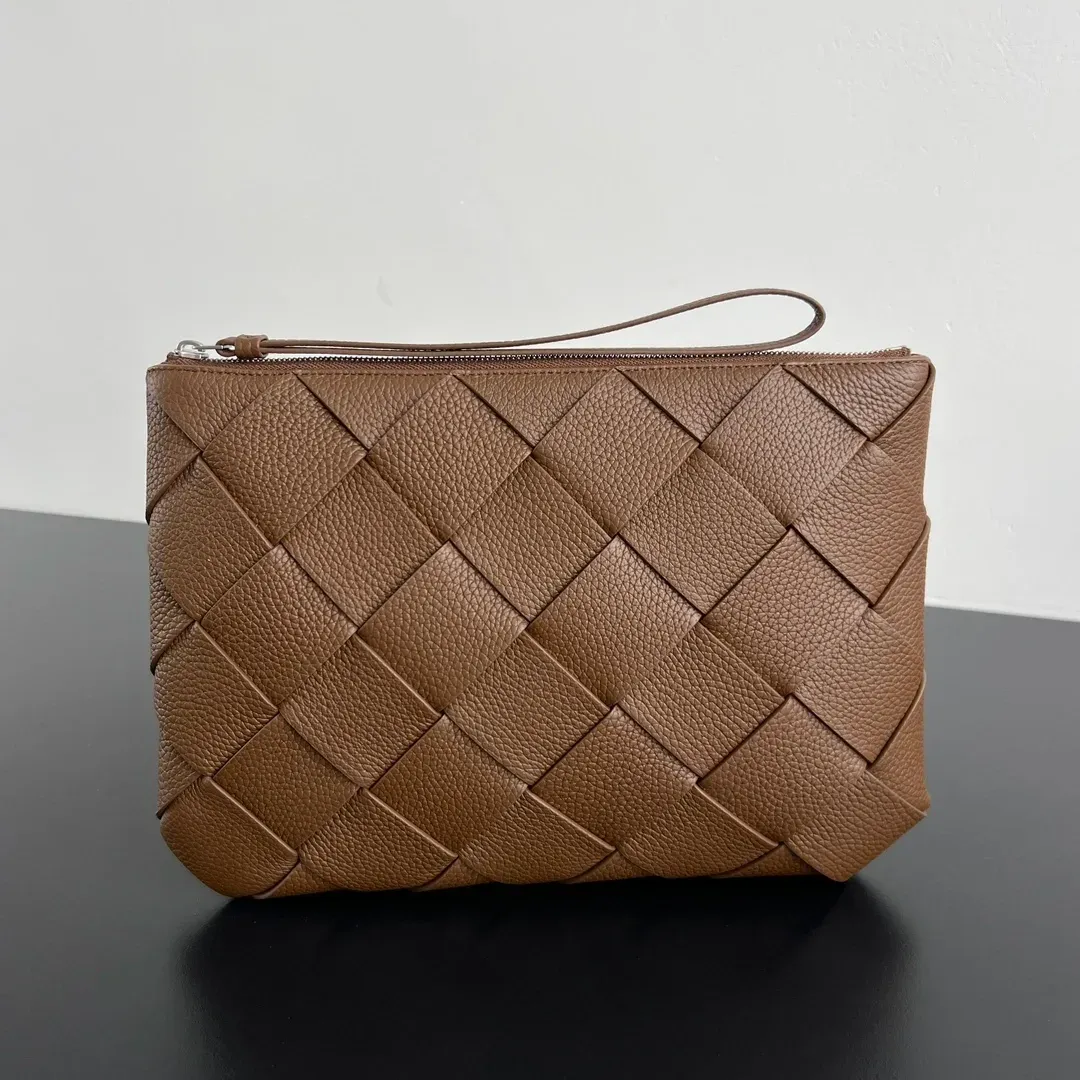 Bottega Veneta Diago Large Clutch in 