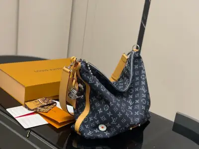 Louis Vuitton Alternative Hobo in