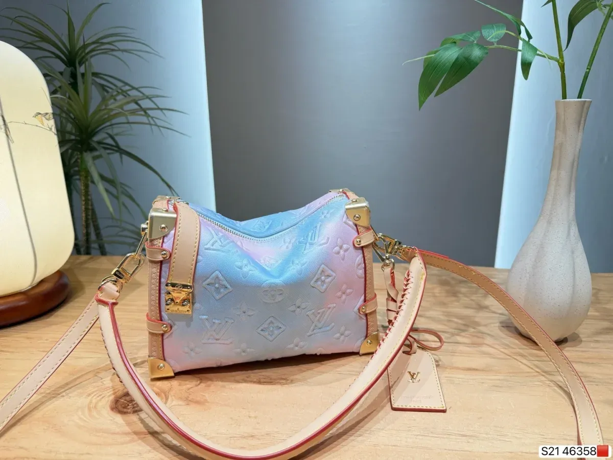 Louis Vuitton Alternative Monogram in 
