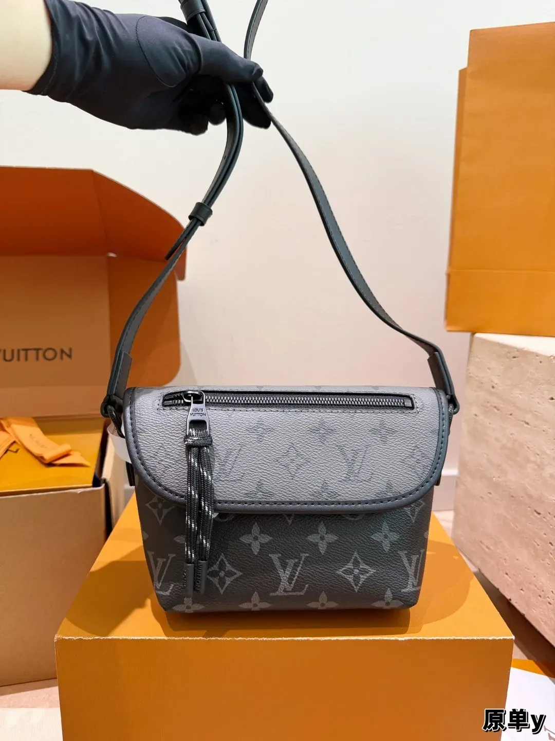 Louis Vuitton Alternative LouisVuitton in 