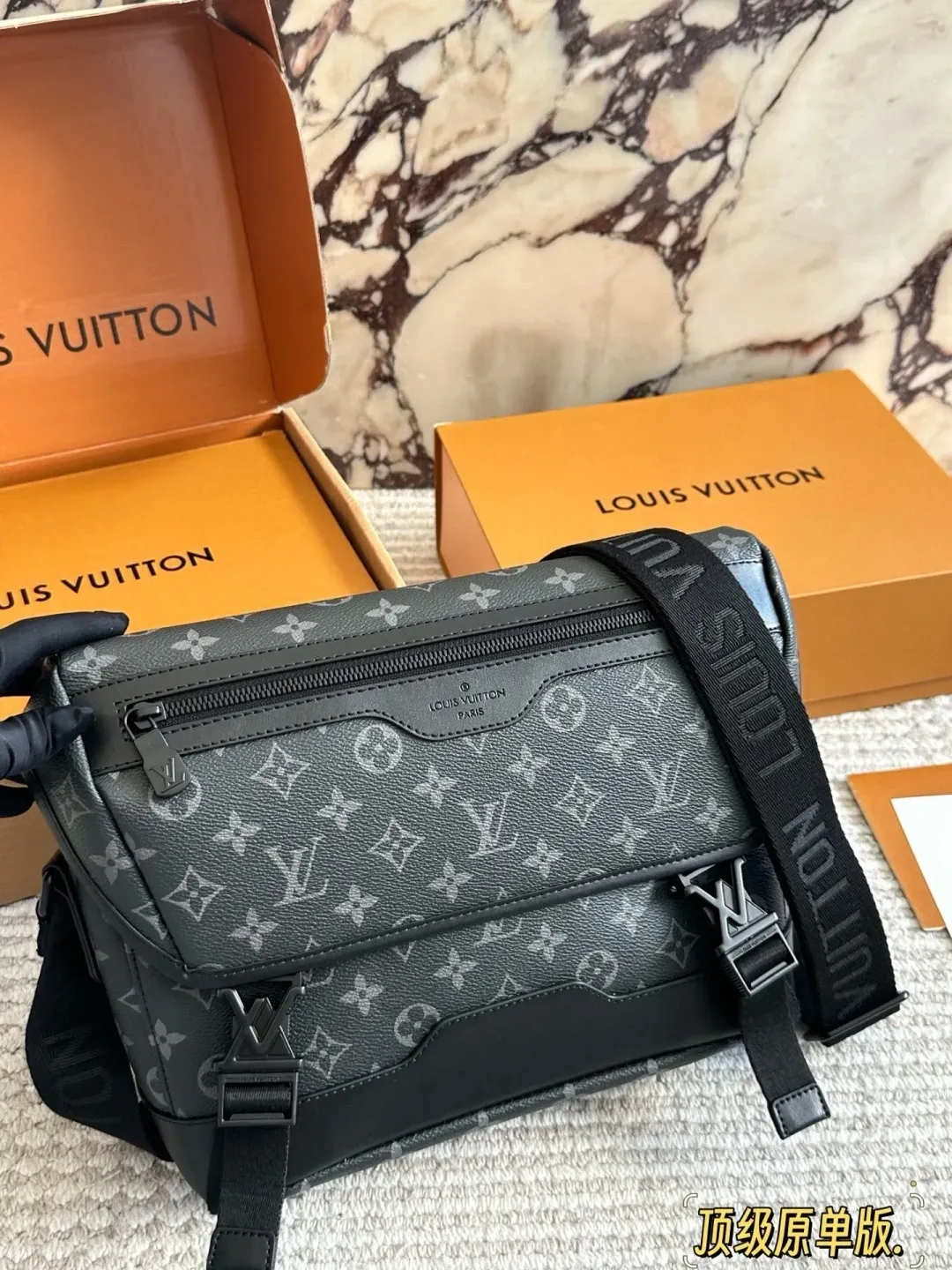Louis Vuitton Alternative LouisVuitton in 