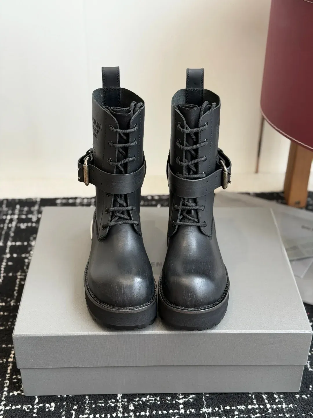 Balenciaga Alternative Venom Combat Boots in Black